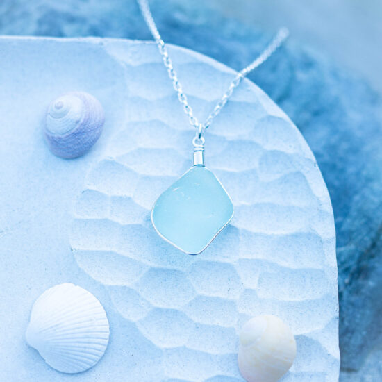 Sea glass pendant aqua - Image 6