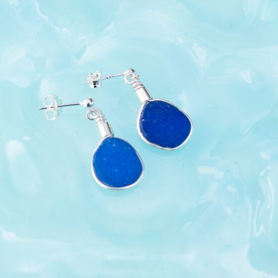 RARE FIND Sea glass stud earrings - cobalt blue