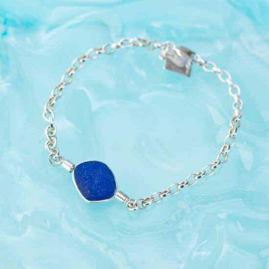 RARE FIND Sea glass bracelet - cobalt blue