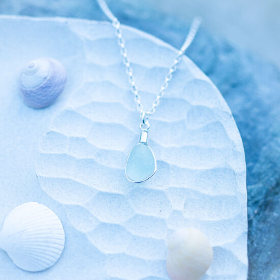 Sea glass pendant white - Image 5