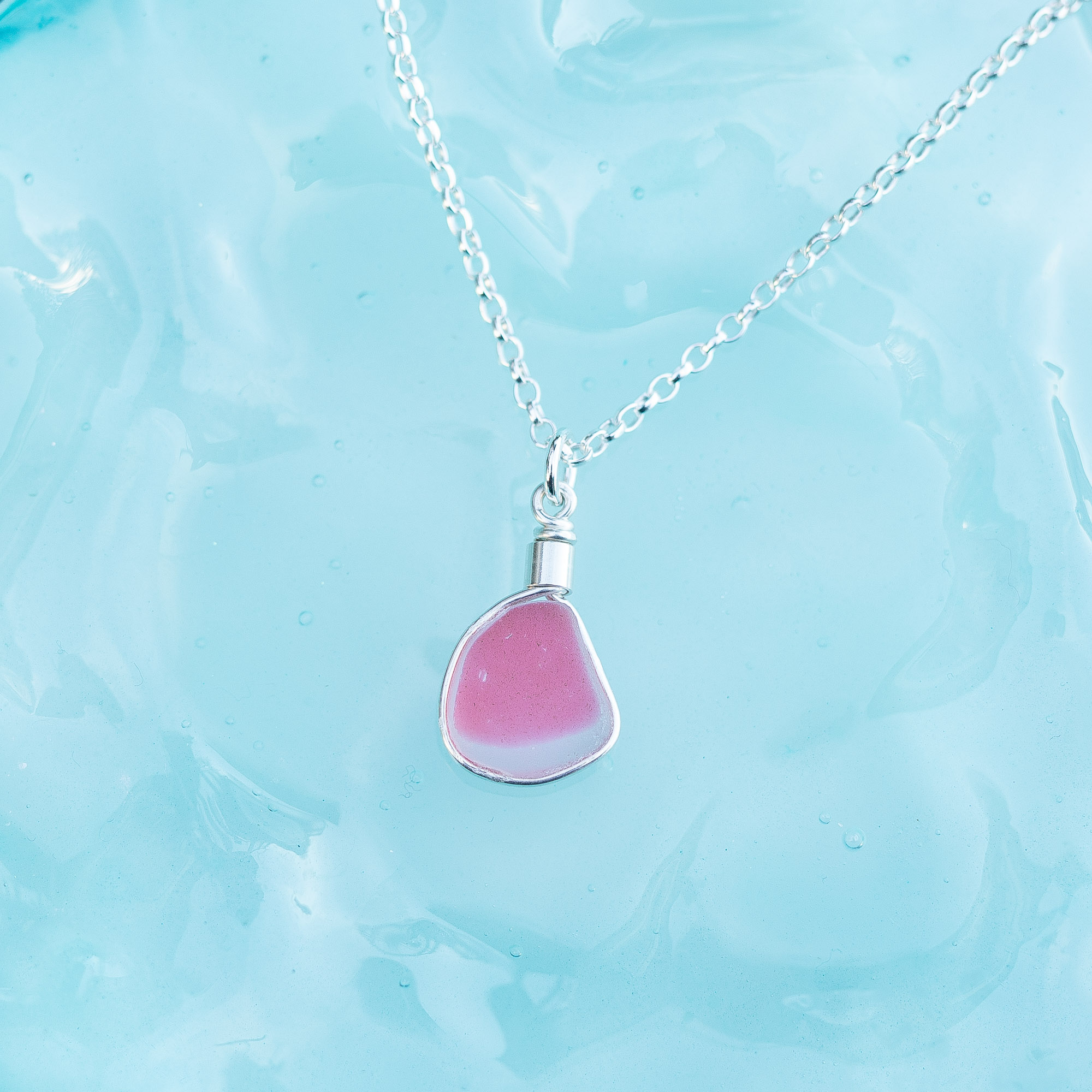 RARE FIND - Sea glass pendant pink - Image 3