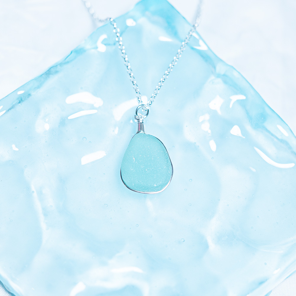 Sea glass pendant sea foam green - Image 3