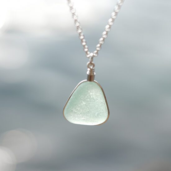 Sea glass pendant - aqua
