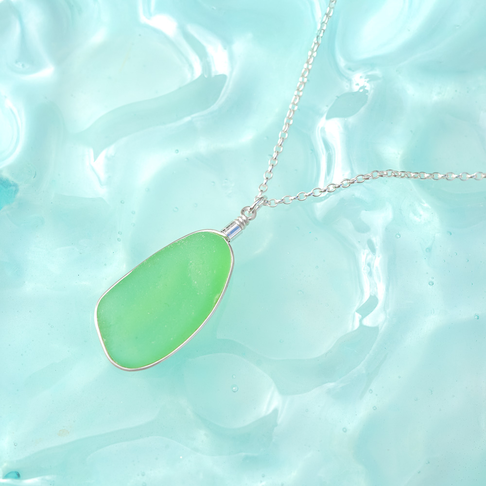 Sea glass pendant - green - Image 4