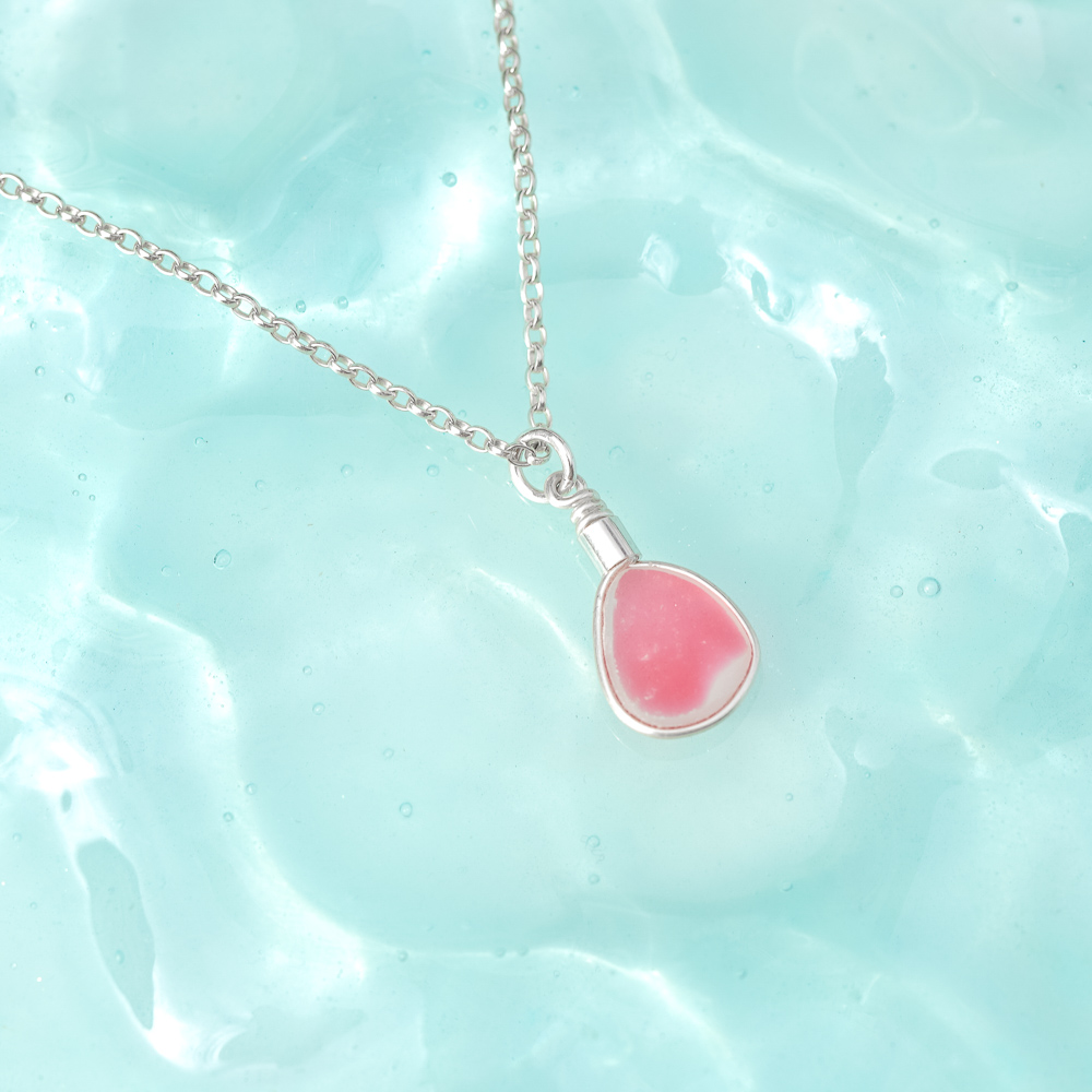 RARE FIND Sea glass pendant - pink - Image 4