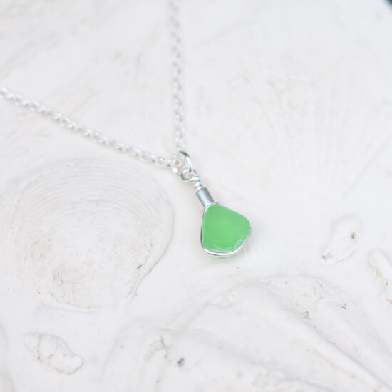 Sea glass pendant green