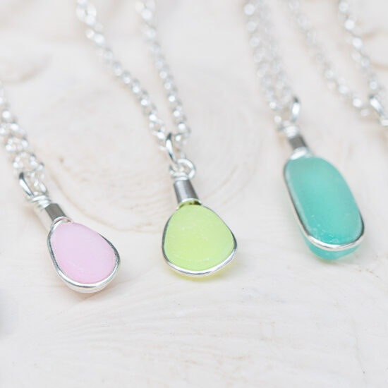 Sea Glass Pendant pink ultra rare - Image 9