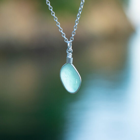 Sea glass pendant seafoam green - Image 2