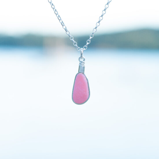 RARE FIND - Sea glass pendant pink - Image 3