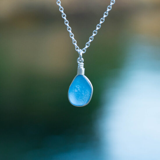 RARE FIND - Sea glass pendant blue - Image 2