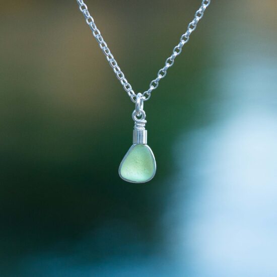 Sea glass pendant seafoam green - Image 2