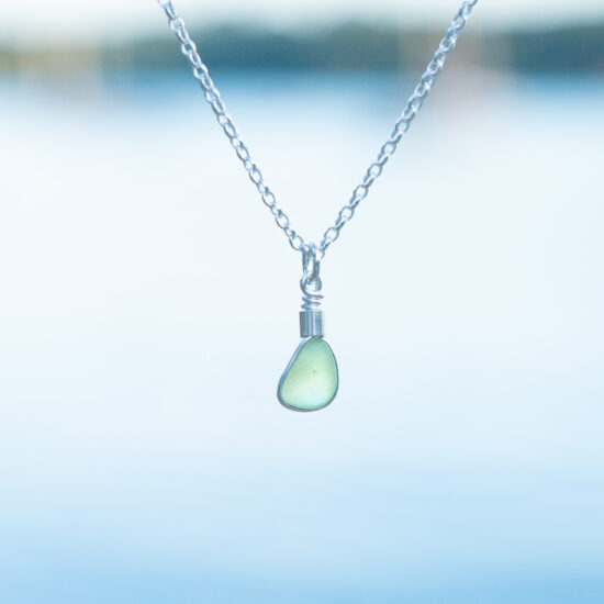 Sea glass pendant seafoam green - Image 3