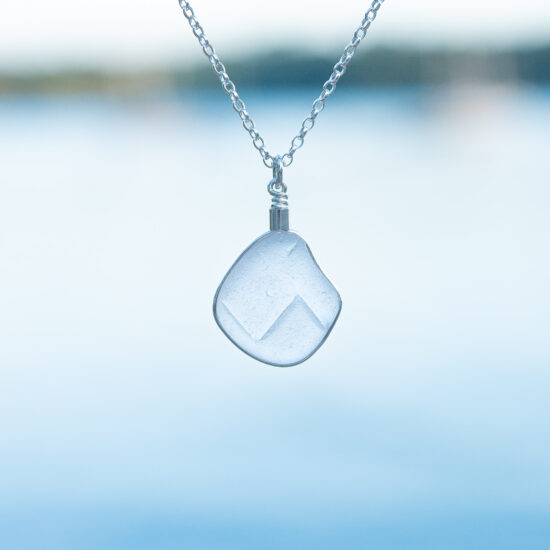 RARE FIND - Sea glass pendant white cut glass - Image 3