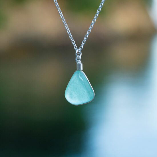 Sea glass pendant seafoam green - Image 2