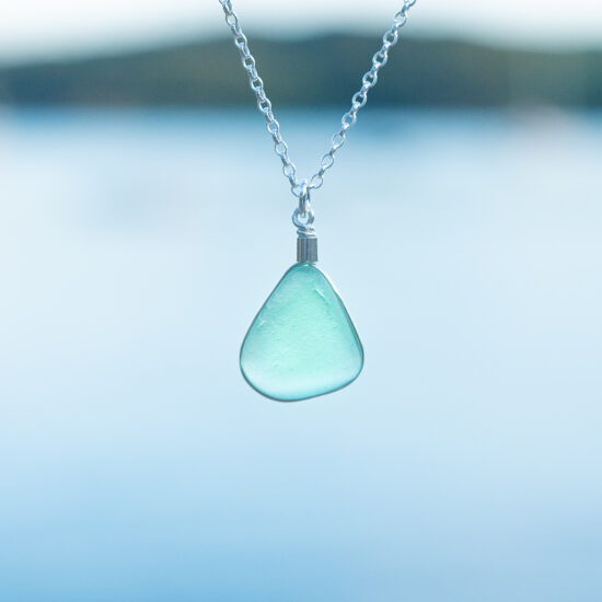 Sea glass pendant seafoam green - Image 3