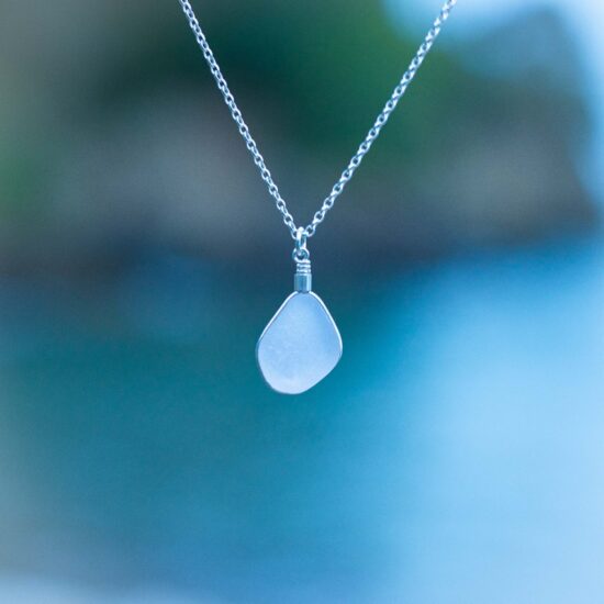 RARE FIND - Sea glass pendant pale lavender - Image 3