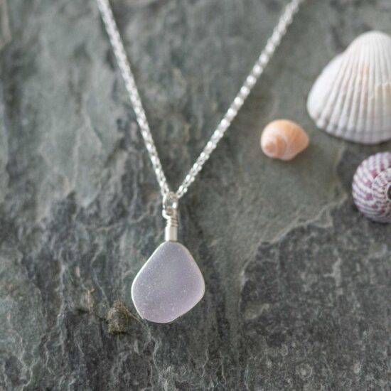 RARE FIND - Sea glass pendant pale lavender - Image 6