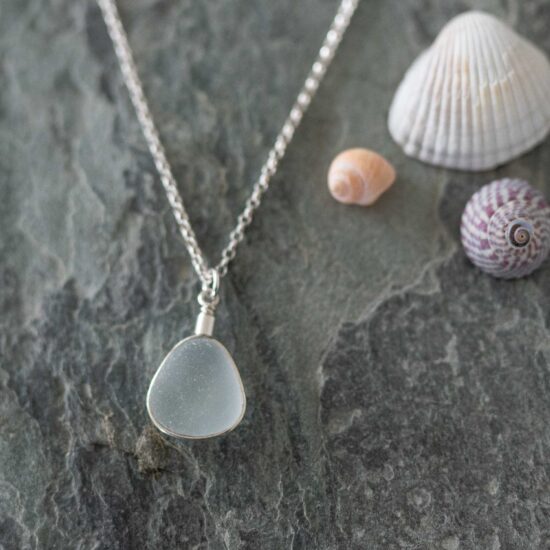 Sea glass pendant white - Image 5