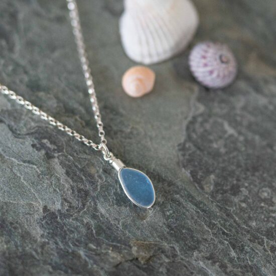 RARE FIND - Sea glass pendant cornflower blue - Image 4