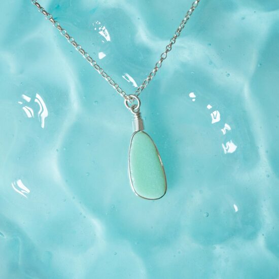 RARE FIND - Opaque sea glass pendant mint - Image 2