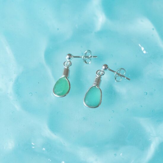 Sea glass stud earrings sea foam green - Image 3