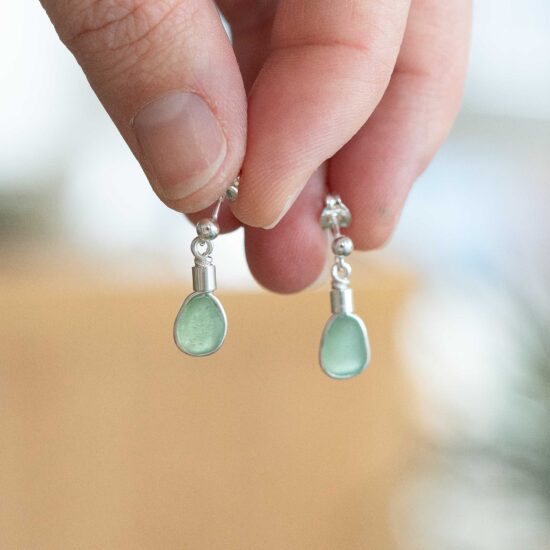 Sea glass stud earrings sea foam green - Image 2