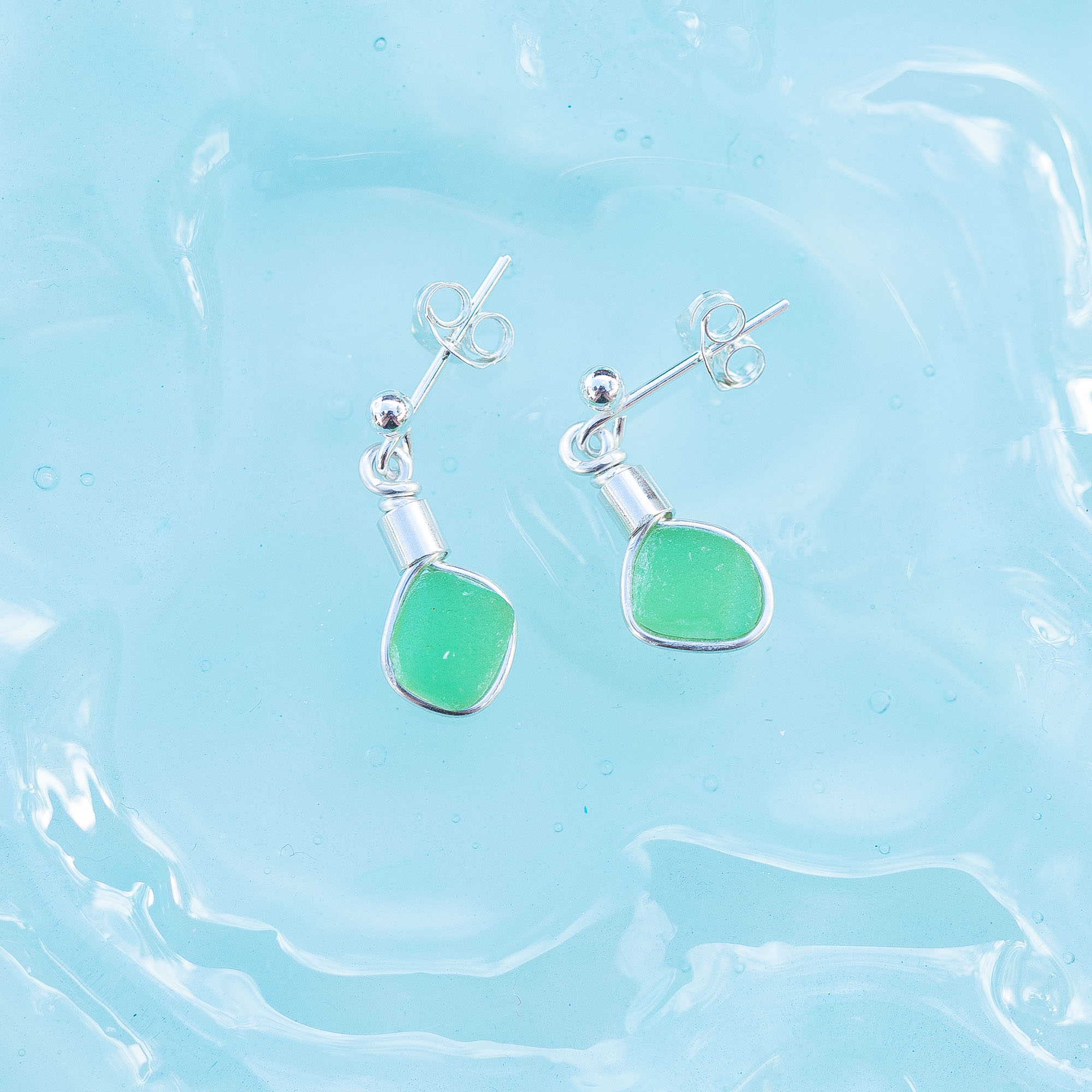 Sea glass stud earrings - Green - Image 4