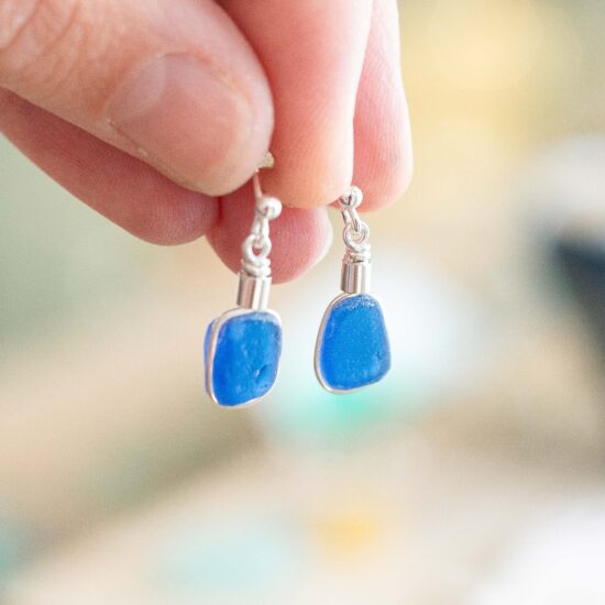 RARE FIND - sea glass stud earrings blue - Image 2