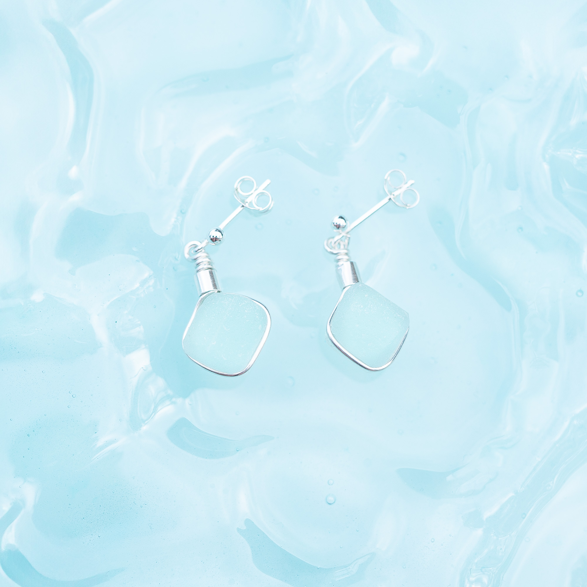 Sea glass stud earrings pale aqua - Image 4