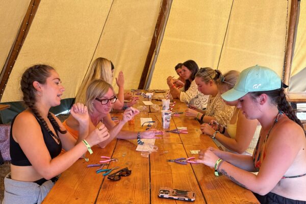 boardmasters-festival-sea-glass-jewellery-making-workshop-by-sadie-jewellery