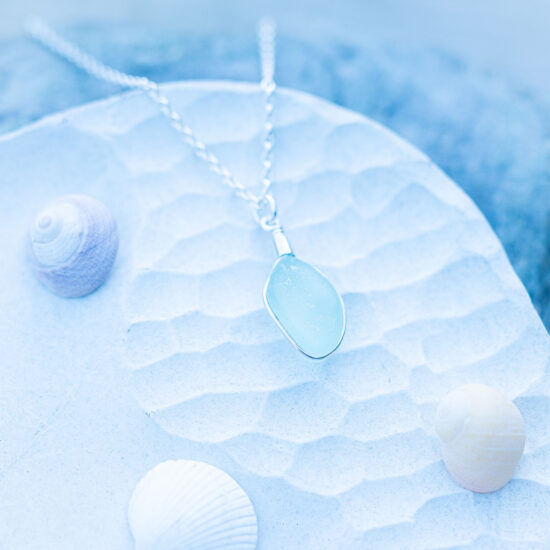 Sea glass pendant aqua - Image 6