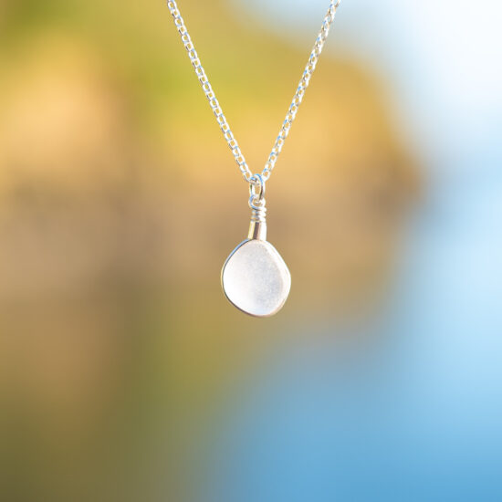 Sea glass pendant white - Image 3