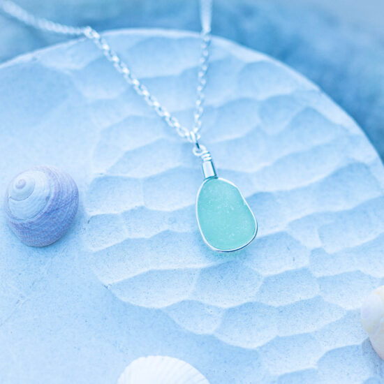 Sea glass pendant sea foam - Image 4