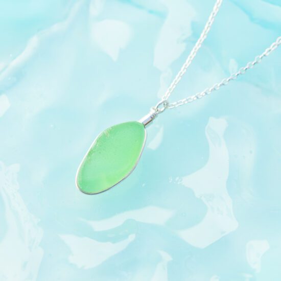 Sea glass pendant - green