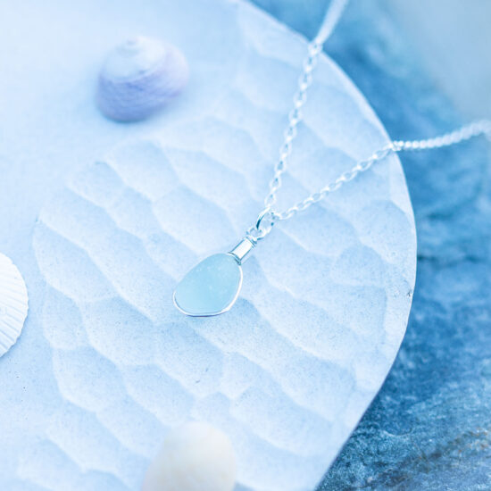 Sea glass pendant white - Image 4