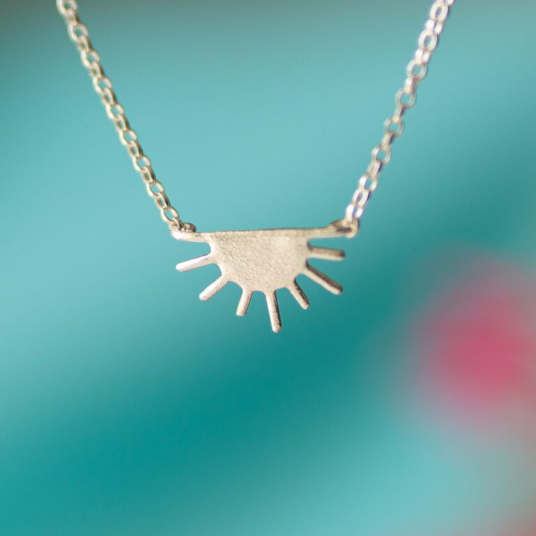 Sadie Coastal Glow Necklace main image 1